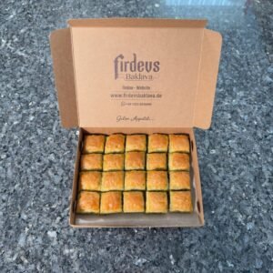 1000 g Baklava mit Pistazien, Kraftkarton